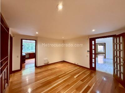 Apartamento en venta en Los Rosales, Bogotá · foto 11 de 18