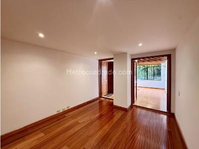 Apartamento en venta en Los Rosales, Bogotá · foto 12 de 18