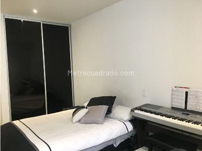 Apartamento de 3 alcobas en venta en El Virrey, Bogotá, 204 m² · foto 13 de 20