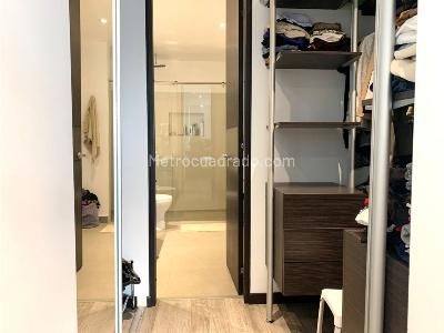 Apartamento de 3 alcobas en venta en El Virrey, Bogotá, 204 m² · foto 17 de 20