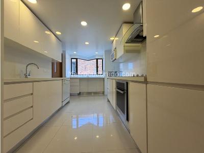 Apartamento en venta en Los Rosales, Bogotá · foto 5 de 17