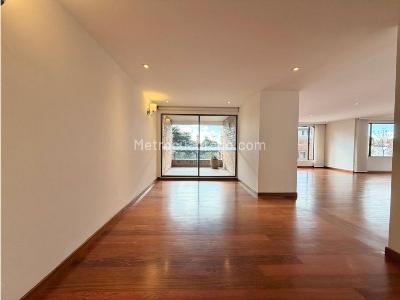 Apartamento en venta en Los Rosales, Bogotá · foto 7 de 17