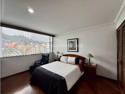 Apartamento de 3 alcobas en venta en Santa Barbara, Bogotá, 209 m² · foto 16 de 20