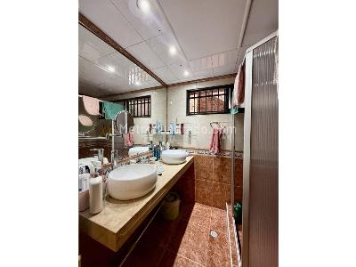 Apartamento de 3 alcobas en venta en Los Rosales, Bogotá, 300 m² · foto 16 de 18