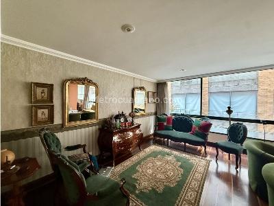 Apartamento de 3 alcobas en venta en Los Rosales, Bogotá, 300 m² · foto 8 de 18