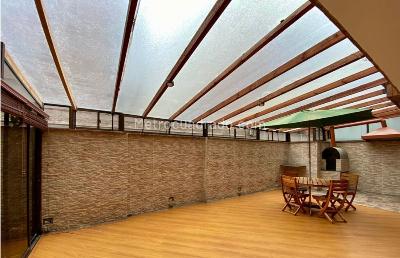Apartamento de 3 alcobas en venta en La Carolina, Bogotá, 178 m² · foto 3 de 13