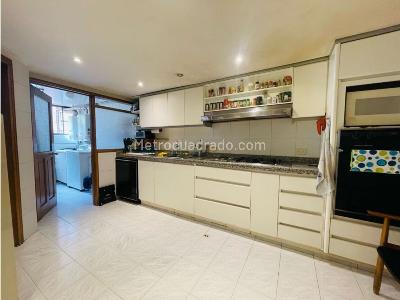 Apartamento en venta en Los Rosales, Bogotá · foto 8 de 20