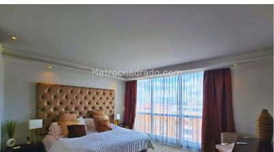 Apartamento de 3 alcobas en venta en El Refugio, Bogotá, 208 m² · foto 13 de 20