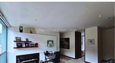 Apartamento de 3 alcobas en venta en El Refugio, Bogotá, 208 m² · foto 14 de 20