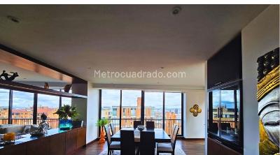 Apartamento de 3 alcobas en venta en El Refugio, Bogotá, 208 m² · foto 18 de 20