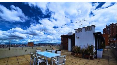 Apartamento de 3 alcobas en venta en El Refugio, Bogotá, 208 m² · foto 19 de 20
