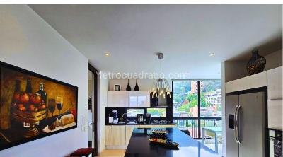 Apartamento de 3 alcobas en venta en El Refugio, Bogotá, 208 m² · foto 9 de 20