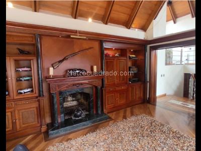 Casa en venta en Santa Barbara, Bogotá · foto 11 de 14