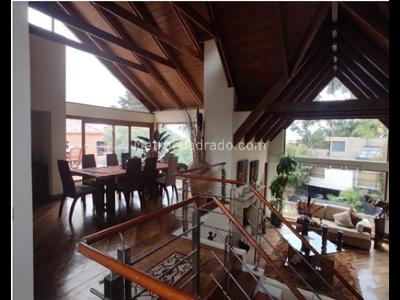Casa en venta en Santa Barbara, Bogotá · foto 8 de 14