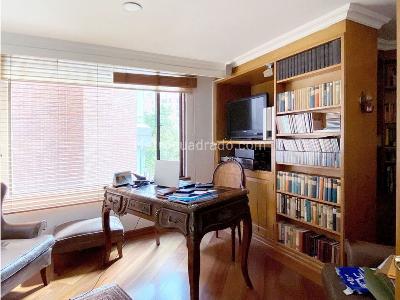 Apartamento en venta en Los Rosales, Bogotá · foto 6 de 10
