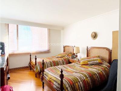 Apartamento en venta en Los Rosales, Bogotá · foto 8 de 10