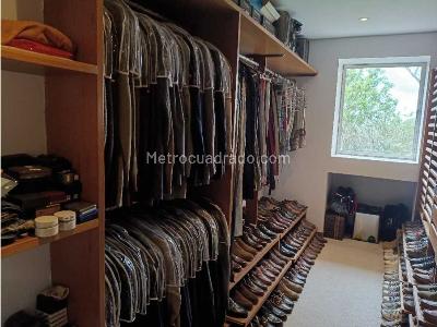 Apartamento de 4 alcobas en venta en Lindaraja, Bogotá, 316 m² · foto 16 de 20