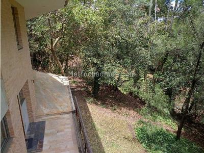 Apartamento de 4 alcobas en venta en Lindaraja, Bogotá, 316 m² · foto 8 de 20
