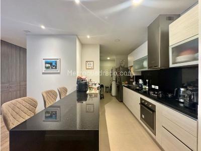 Apartamento de 2 alcobas en venta en Chico, Bogotá, 118 m² · foto 10 de 20