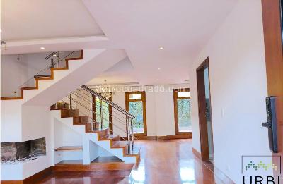 Casa de 4 alcobas en venta en Chía, 188 m² · foto 2 de 19