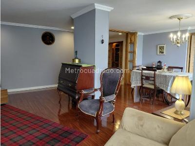 Apartamento de 3 alcobas en venta en Chico, Bogotá, 145 m² · foto 3 de 20