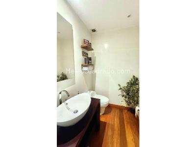 Apartamento de 2 alcobas en venta en Chico, Bogotá, 104 m² · foto 15 de 17
