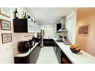 Apartamento de 2 alcobas en venta en Chico, Bogotá, 104 m² · foto 6 de 17