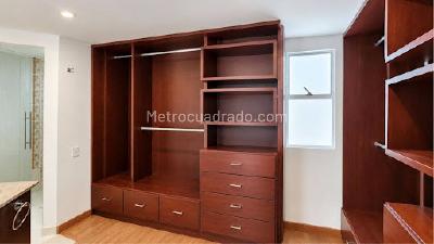 Apartamento de 2 alcobas en venta en Santa Barbara, Bogotá, 174 m² · foto 12 de 19