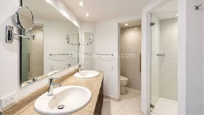 Apartamento de 2 alcobas en venta en Santa Barbara, Bogotá, 174 m² · foto 13 de 19