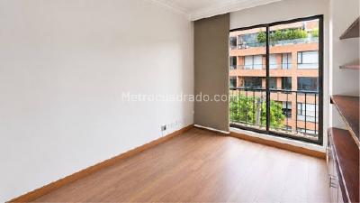 Apartamento de 2 alcobas en venta en Santa Barbara, Bogotá, 174 m² · foto 5 de 19