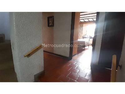 Casa en venta en Niza, Bogotá · foto 10 de 19