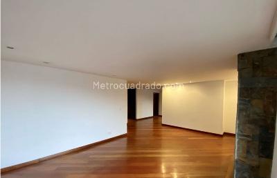 Apartamento de 3 alcobas en venta en Usaquen, Bogotá, 200 m² · foto 3 de 20