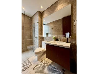 Apartamento de 3 alcobas en venta en Los Rosales, Bogotá, 321 m² · foto 18 de 19