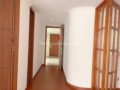 Apartamento en venta en El Batan, Bogotá · foto 3 de 20
