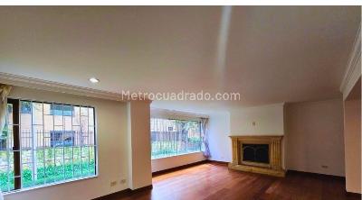 Apartamento en venta en Chico Norte, Bogotá · foto 2 de 19