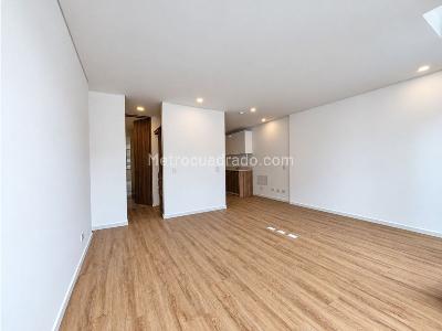 Apartaestudio en venta en Cedritos, Bogotá, 41 m² · foto 2 de 10