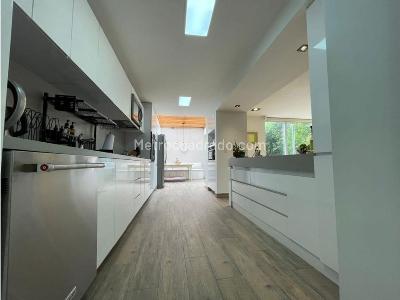Casa en venta en Usaquen, Bogotá · foto 6 de 17