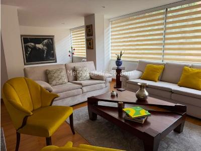 Apartamento de 3 alcobas en venta en Chico Norte, Bogotá, 180 m² · foto 3 de 15