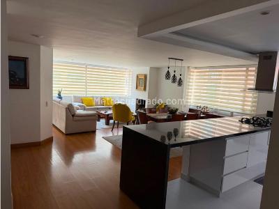 Apartamento de 3 alcobas en venta en Chico Norte, Bogotá, 180 m² · foto 5 de 15