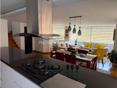 Apartamento de 3 alcobas en venta en Chico Norte, Bogotá, 180 m² · foto 6 de 15