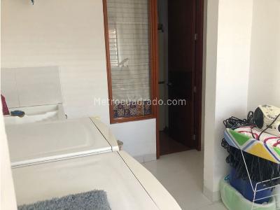 Apartamento de 4 alcobas en venta en Suba, Bogotá, 223 m² · foto 11 de 12