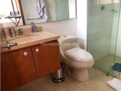Apartamento de 4 alcobas en venta en Suba, Bogotá, 223 m² · foto 12 de 12
