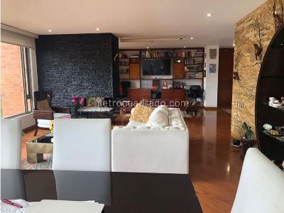 Apartamento de 4 alcobas en venta en Suba, Bogotá, 223 m² · foto 3 de 12