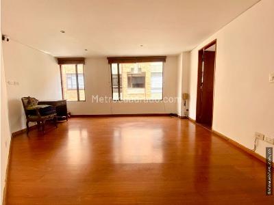 Apartamento de 3 alcobas en venta en Usaquen, Bogotá, 220 m² · foto 10 de 19