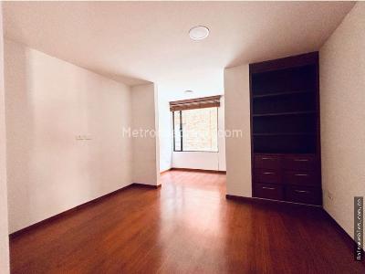 Apartamento de 3 alcobas en venta en Usaquen, Bogotá, 220 m² · foto 15 de 19