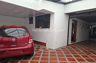 Casa de 5 alcobas en venta en Suba, Bogotá, 244 m² · foto 16 de 20