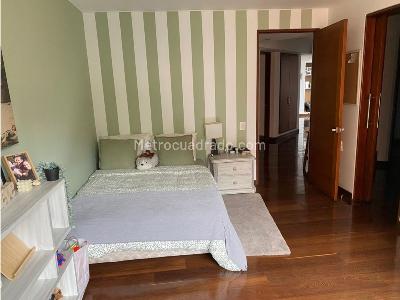 Apartamento de 4 alcobas en venta en Los Rosales Chico, Bogotá, 360 m² · foto 19 de 20