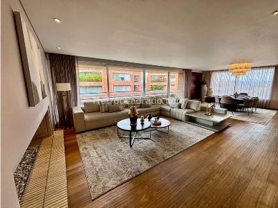 Apartamento de 3 alcobas en venta en Los Rosales Chico, Bogotá, 352 m² · foto 3 de 13