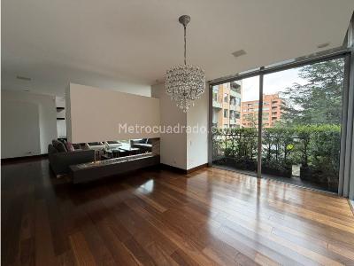 Apartamento de 3 alcobas en venta en Bogotá, 280 m² · foto 1 de 13