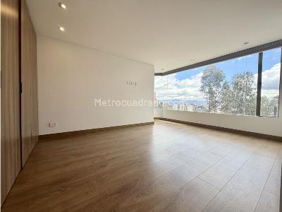 Apartamento de 4 alcobas en venta en Chico Norte, Bogotá, 400 m² · foto 17 de 20